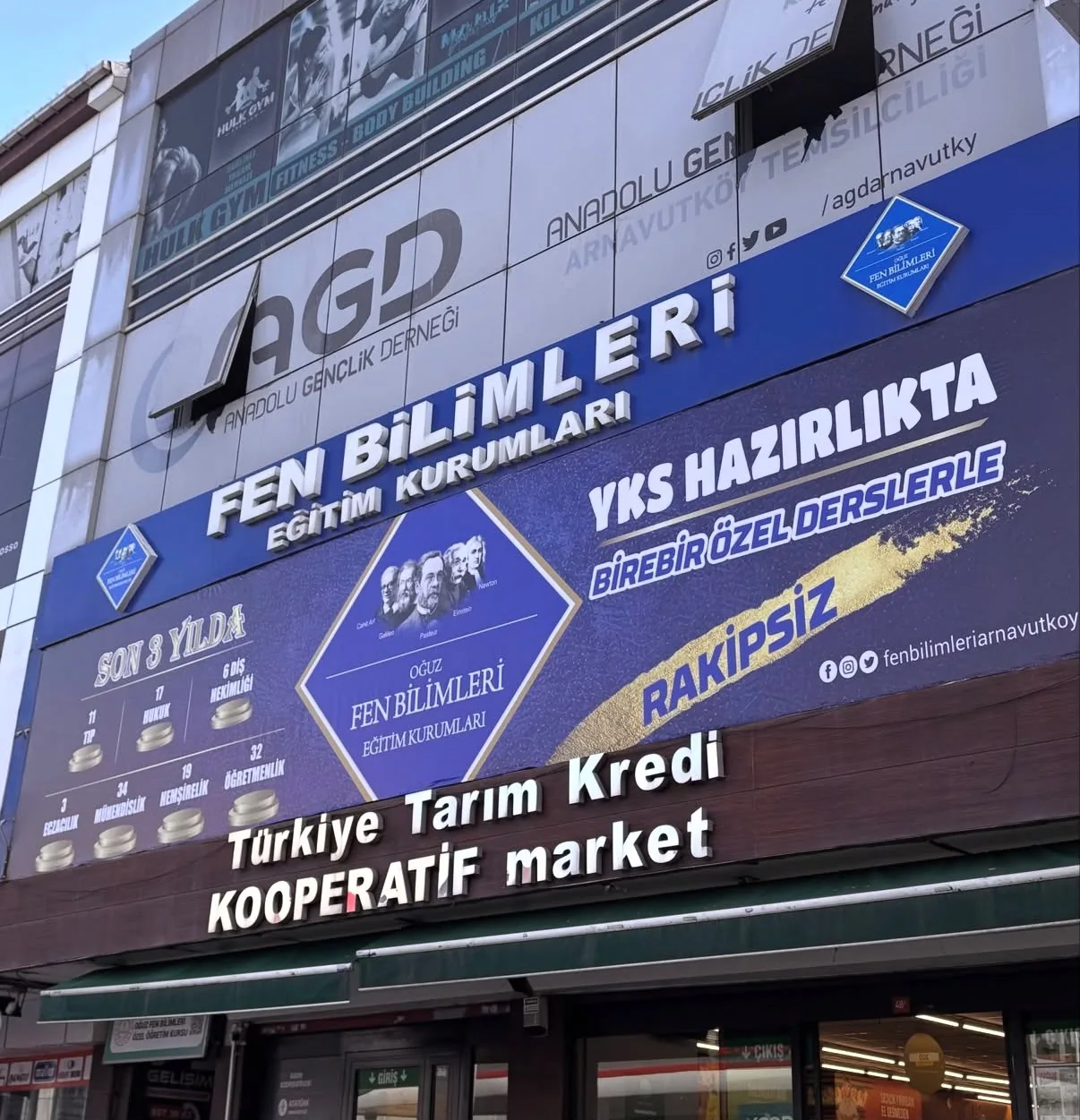 AGD geniş cephe baskı ve tabela uygulaması